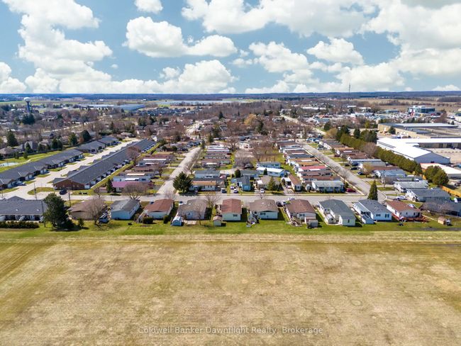 46 Redford Dr, Home with 2 bedrooms, 2 bathrooms and 2 parking in Exeter ON | Image 35