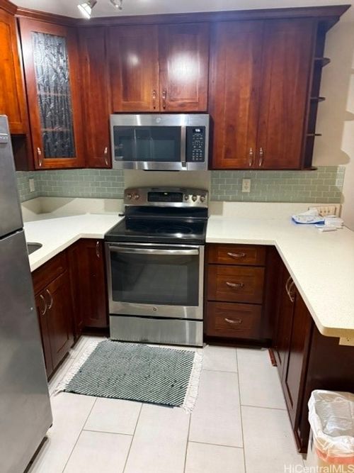 610-747 Amana St, Honolulu, HI, 96814-5118 | Card Image