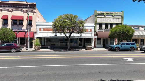 632 Main Street, Red Bluff, CA, 96080 | Card Image
