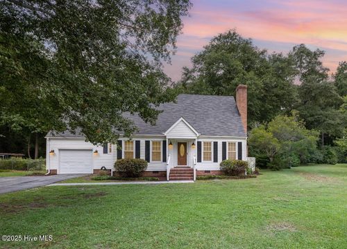 209 Saddlewood Dr, Goldsboro, NC, 27534-8773 | Card Image