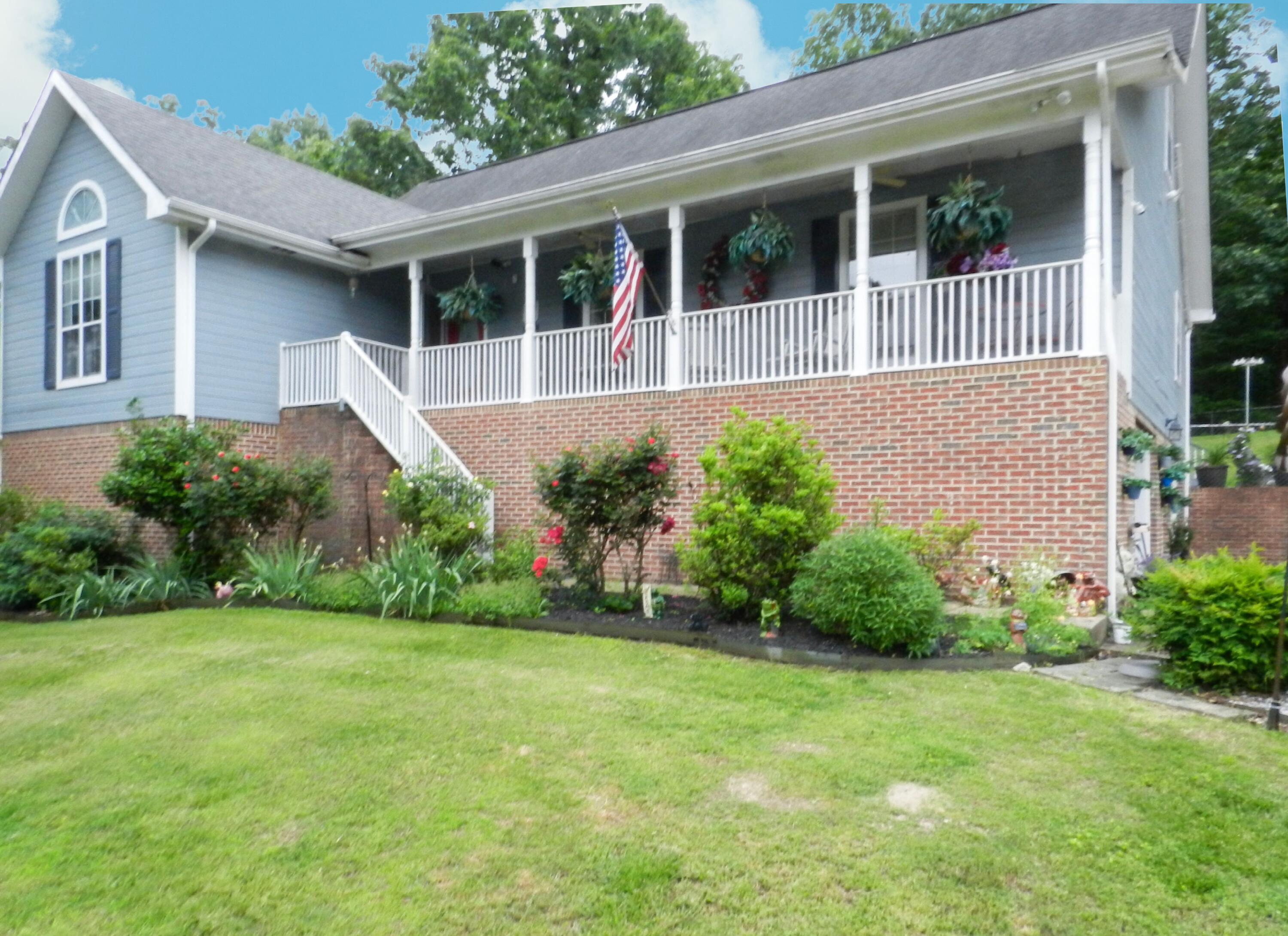 Haleys Cove Dr, Chickamauga, GA 30707