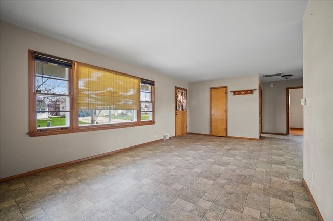 310 S 2 Nd Ave, House other with 2 bedrooms, 1 bathrooms and 1 parking in Chenoa IL | Image 6