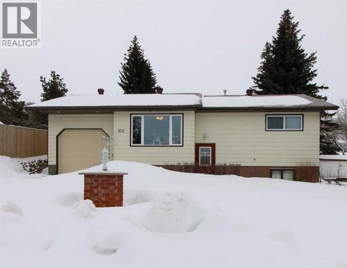 103 1st Ave, St. Walburg, SK, S0M2G0 | Card Image