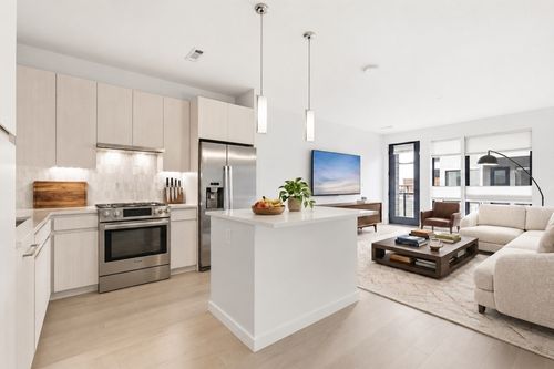 413-45 W 3rd St, Boston, MA, 02127 | Card Image
