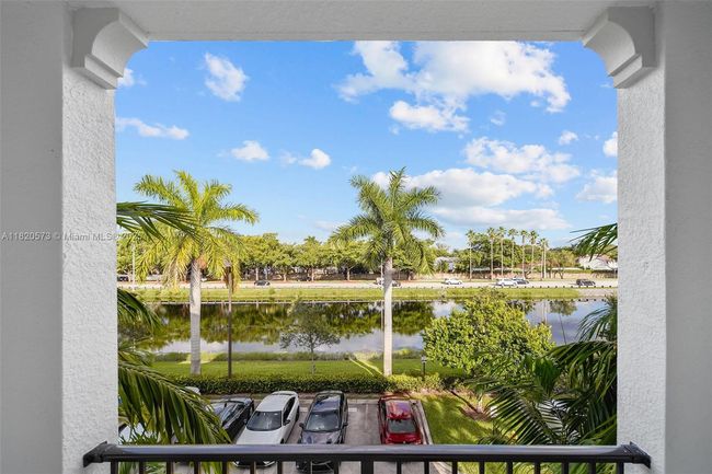 213 - 10170 Sw 7 Th St, Condo with 2 bedrooms, 2 bathrooms and null parking in Pembroke Pines FL | Image 11