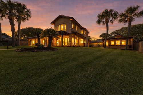 111 Bayridge Rd, La Porte, TX, 77571-3557 | Card Image