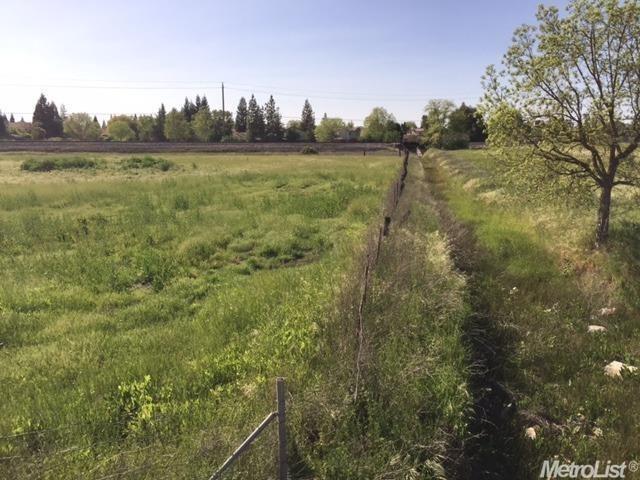 Land in Elk Grove