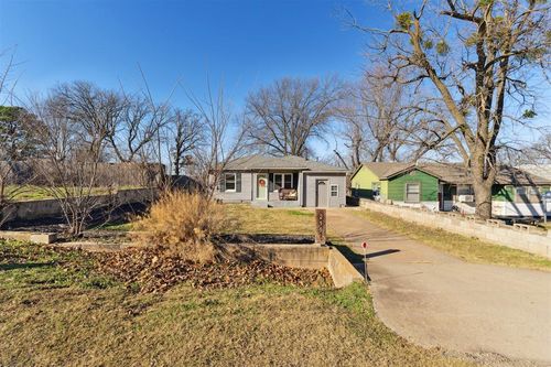 215 Bennett Blvd, Chandler, OK, 74834-2419 | Card Image