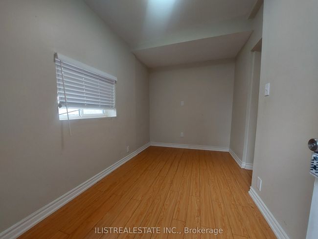 222 Athol St E, House other with 5 bedrooms, 3 bathrooms and 6 parking in Oshawa ON | Image 10