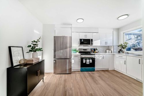 146-2211 19 St Ne, Calgary, AB, T2E4Y5 | Card Image