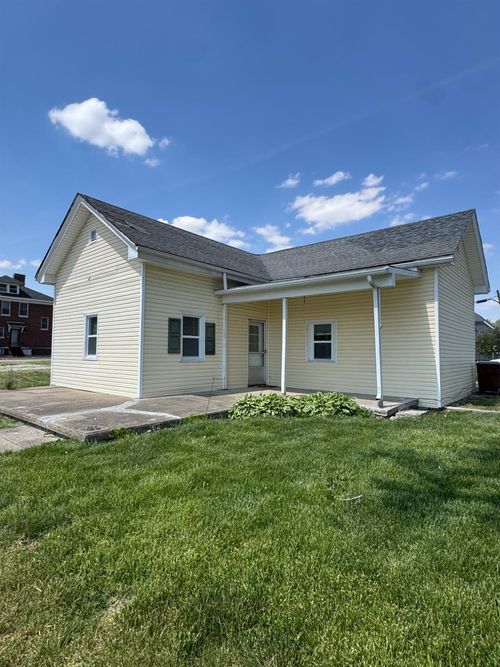 102 W Main St, Milroy, IN, 46156-9464 | Card Image