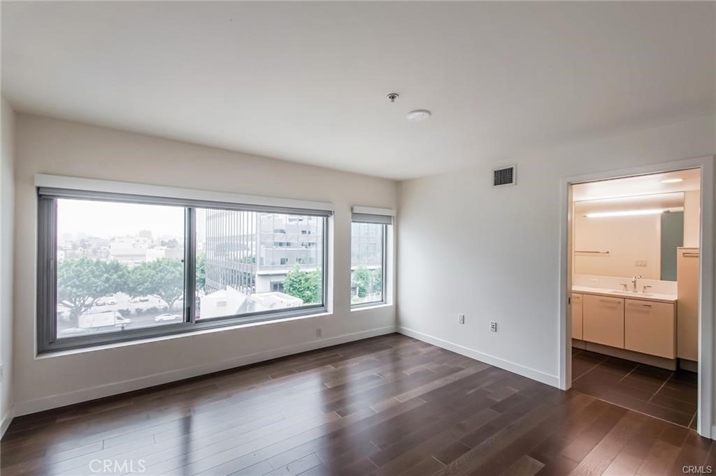 Residential Lease in Los Angeles