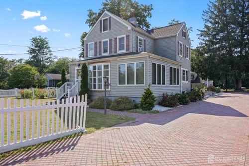 125 Main St, Helmetta, NJ, 08828-1019 | Card Image