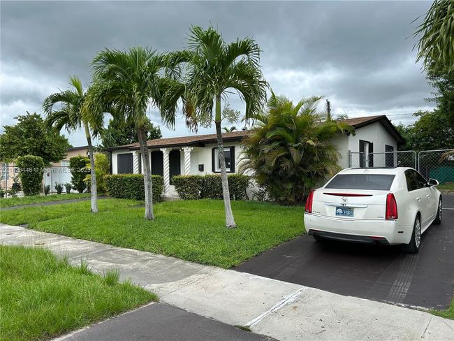 0 - 10721 Sw 148th St, House other with 4 bedrooms, 2 bathrooms and null parking in Miami FL | Image 2