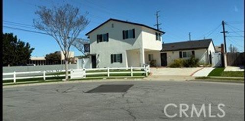 10002 Saint Stephen Cir, Cypress, CA, 90630-3640 | Card Image