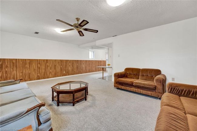 204 Nomad Crt, House other with 4 bedrooms, 2 bathrooms and 4 parking in Kitchener ON | Image 19