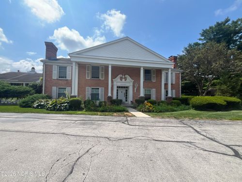 5679 Monroe St, Sylvania, OH, 43560-2726 | Card Image