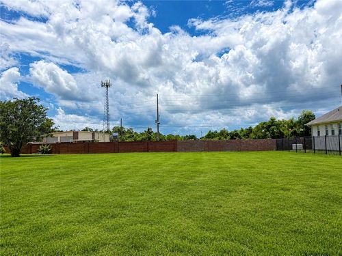 3720 Lake Arrowhead Dr, Harvey, LA, 70058-5145 | Card Image