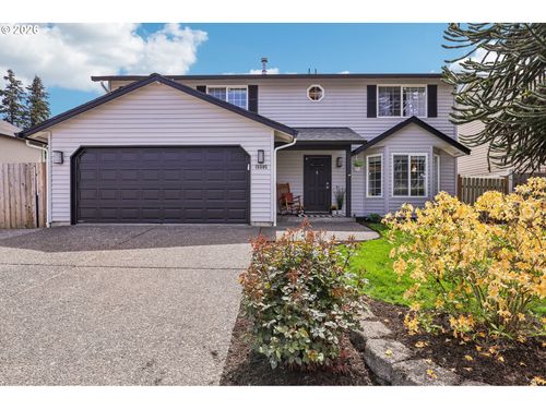15505 Ne 82nd Cir, Vancouver, WA, 98682-3745 | Card Image