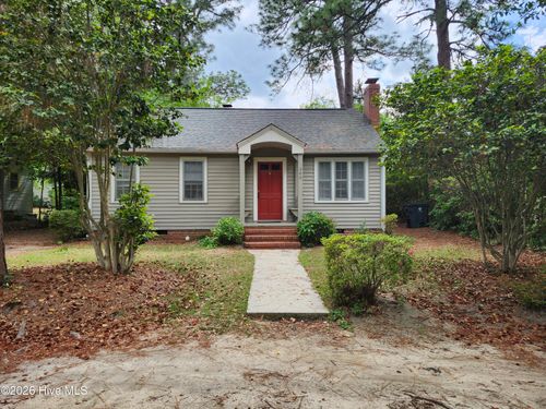 340 E Delaware Ave, Southern Pines, NC, 28387-4915 | Card Image