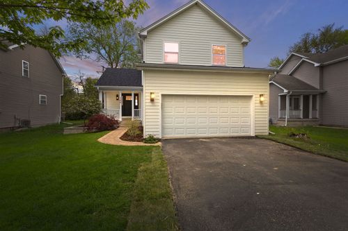 150 Wilson Way, South Elgin, IL, 60177-1236 | Card Image