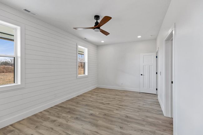 1807 Three Island Rd, Home with 3 bedrooms, 3 bathrooms and 5 parking in Walling TN | Image 42