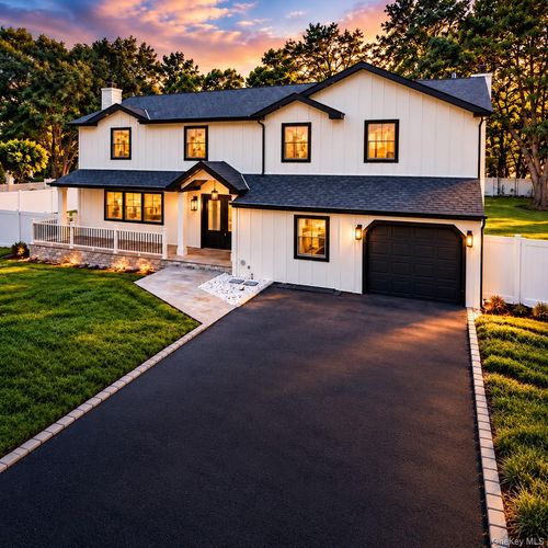 7 Shoreham Drive W, Huntington, NY, 11746 | Card Image