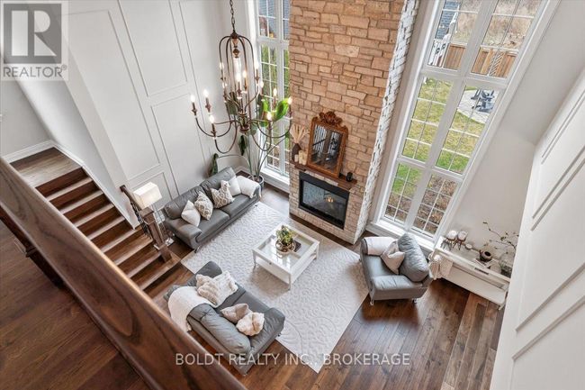 1107 Balfour St, House other with 6 bedrooms, 4 bathrooms and 6 parking in Fenwick ON | Image 8