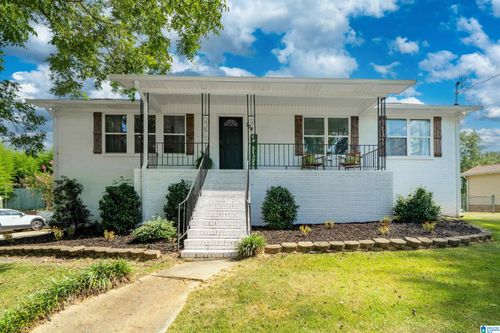 304 Mozelle Cir, GARDENDALE, AL, 35071-2351 | Card Image