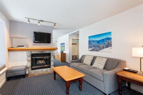 117-2050 Lake Placid Rd, Whistler, BC, V8E0A8 | Card Image