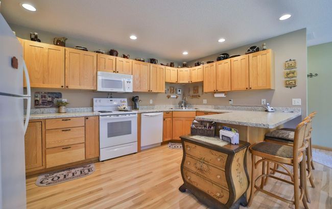 302 Birch St S, Townhouse with 2 bedrooms, 2 bathrooms and null parking in Hackensack MN | Image 5