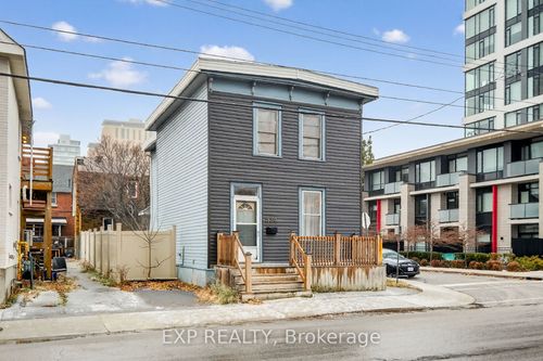 534 Rochester St, Ottawa, ON, K1S4M1 | Card Image