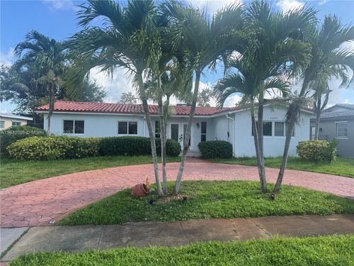 5207 Hayes St, Hollywood, FL, 33021-4626 | Card Image