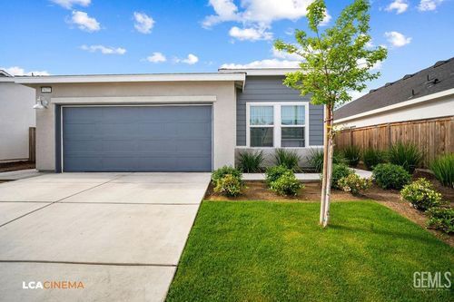 9611 Redwood River Ln, Shafter, CA, 93263-2343 | Card Image