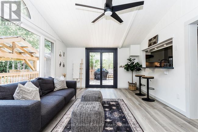 102 Cape Chin North Rd, House other with 5 bedrooms, 3 bathrooms and 18 parking in Lions Head ON | Image 11