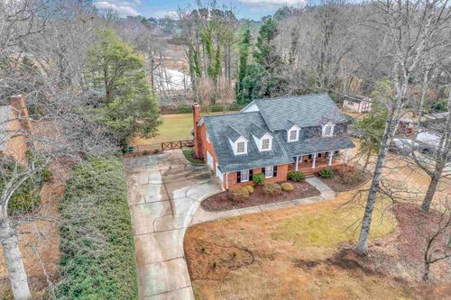 507 Thornhill Dr, Spartanburg, SC, 29301-6426 | Card Image