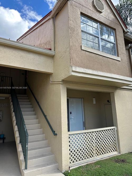 apt-h-18304 Nw 68th Ave, Hialeah, FL, 33015-3410 | Card Image