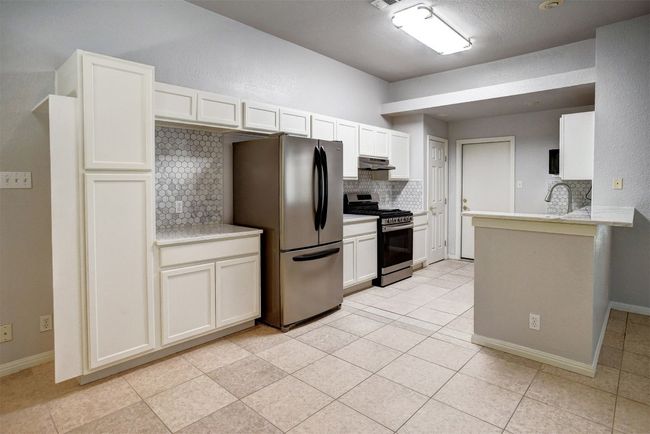 Kitchen | Image 9