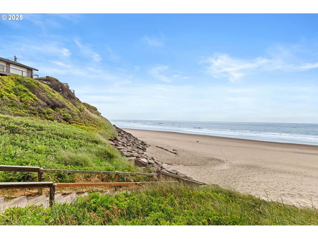 5360 Palisades Dr, House other with 2 bedrooms, 3 bathrooms and 2 parking in Lincoln City OR | Image 46