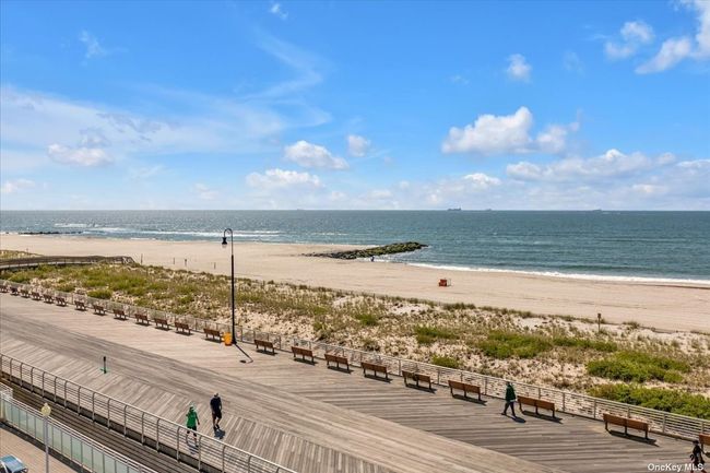 PH-5-S - 750 W Broadway, Condo with 3 bedrooms, 3 bathrooms and 2 parking in Long Beach NY | Image 24