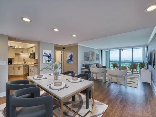 1405-2425 Presidential Way, West Palm Beach, FL, 33401-1322 | Card Image