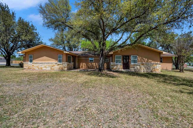 210 W Heron Dr, House other with 3 bedrooms, 2 bathrooms and null parking in Highland Haven TX | Image 4