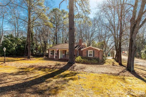318 Gillsbrook Rd, Lancaster, SC, 29720-1912 | Card Image