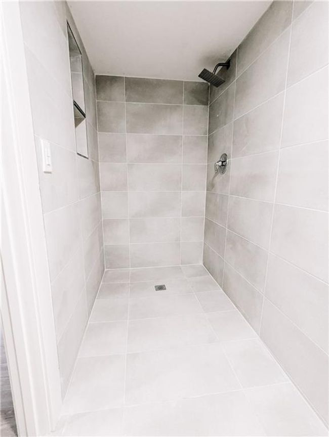 Basement Bathroom | Image 32