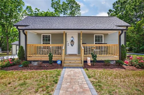 1018 Attica St, Burlington, NC, 27217-1358 | Card Image