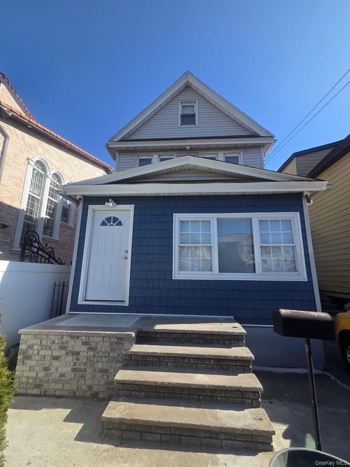 132-04 95th Ave, South Richmond Hill, NY, 11419-1604 | Card Image