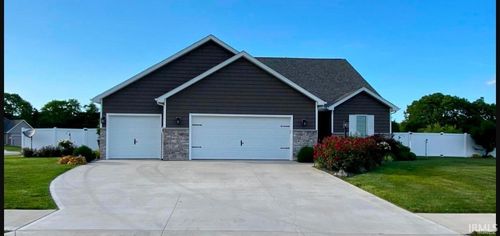 4310 Duffy Dr, Syracuse, IN, 46567-8913 | Card Image