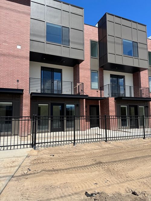 31-614 E Eleanor Cv, Salt Lake City, UT, 84107-3460 | Card Image