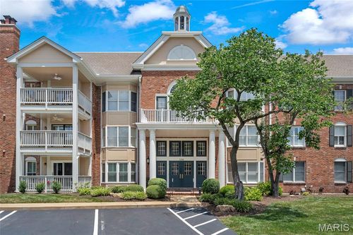 apt-302-208 Ambridge Ct, Chesterfield, MO, 63017-9510 | Card Image