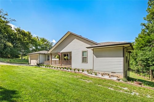 20653 Chimney Field Rd, Winslow, AR, 72959-8019 | Card Image